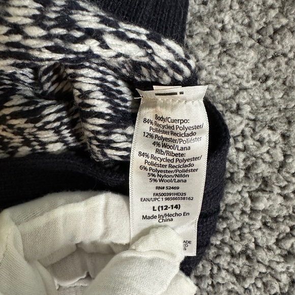 Free Assembly Fair Isle Sweater Size L NWT Cozy Knit - Picture 8 of 11